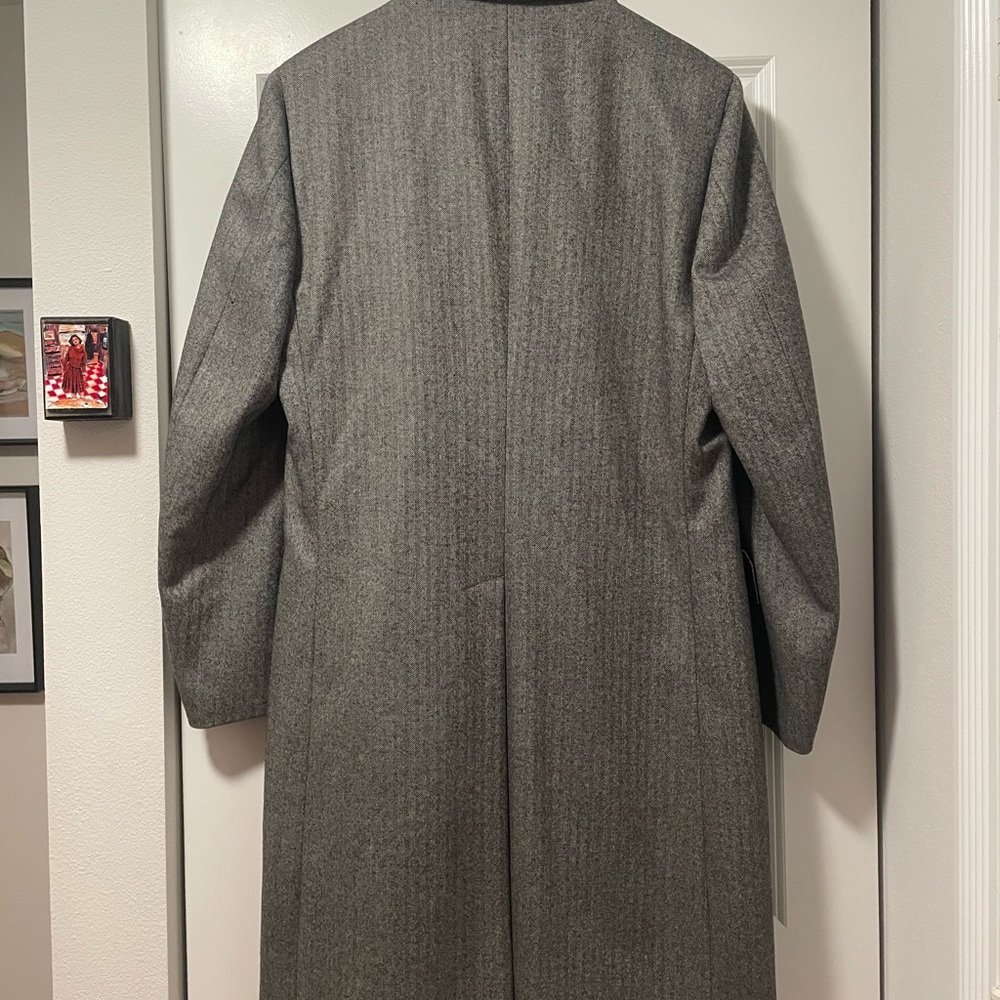 Dior Man’s coat- Classic style ** authentic ** - Picture 3 of 6